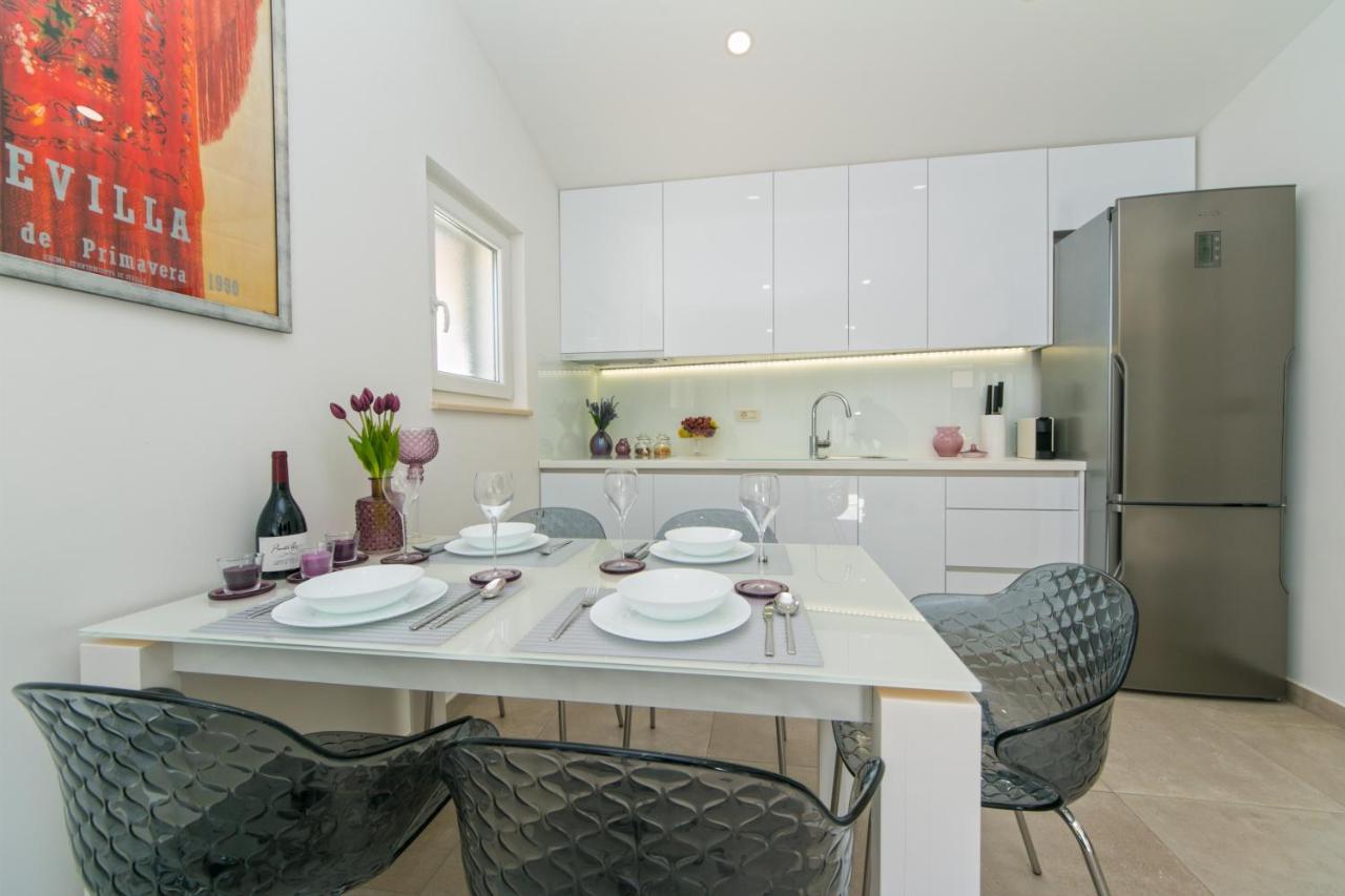 Apartman Stipic 1 Baška Voda Esterno foto