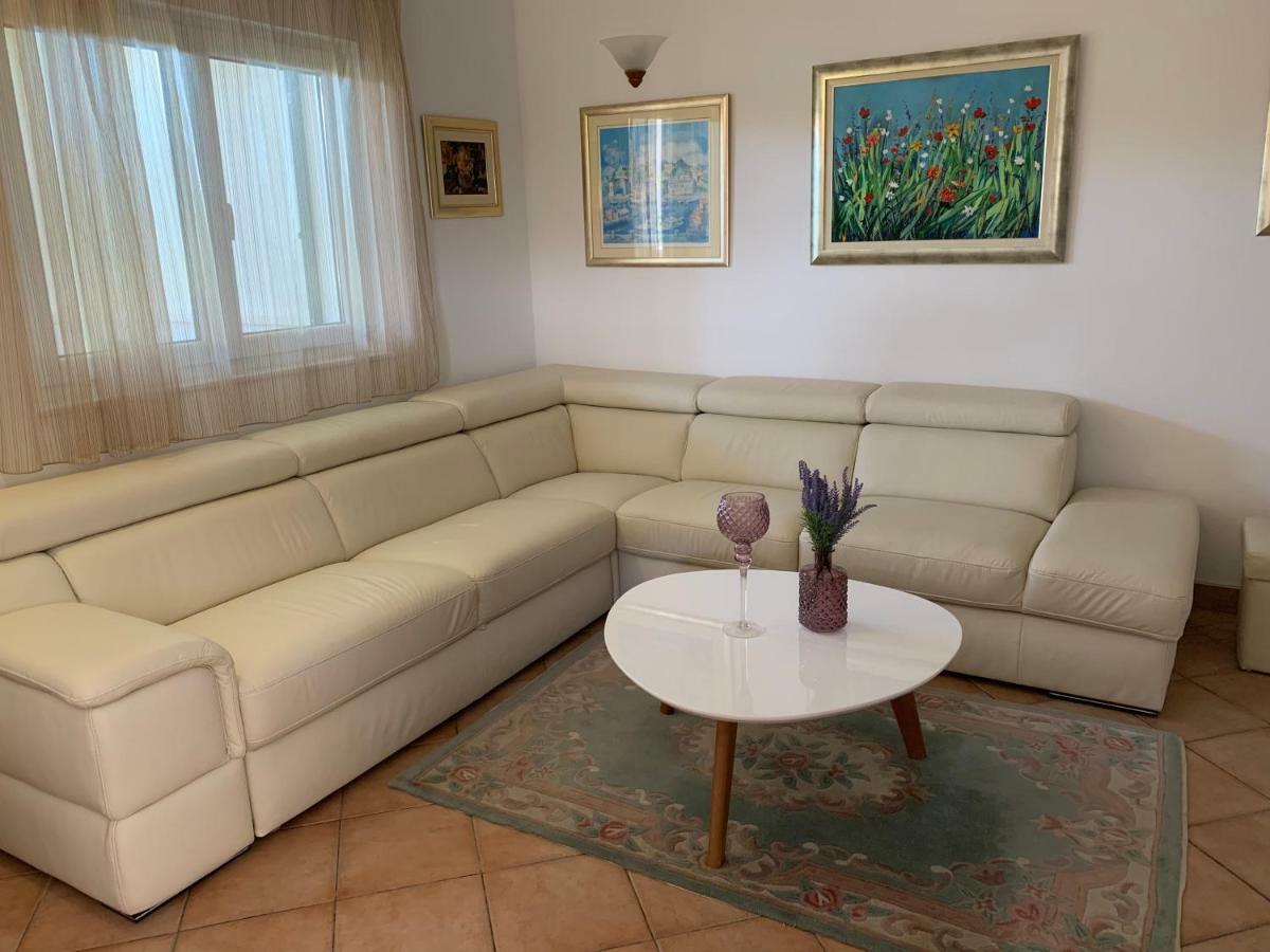 Apartman Stipic 1 Baška Voda Esterno foto